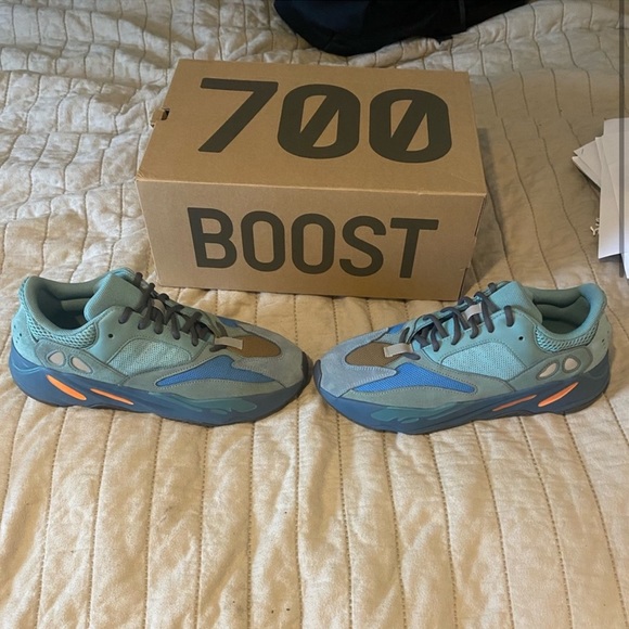Yeezy 700 faded azure